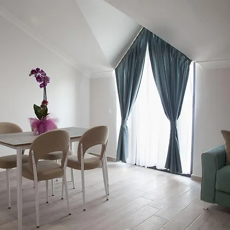 Dadya Апарт-отель *